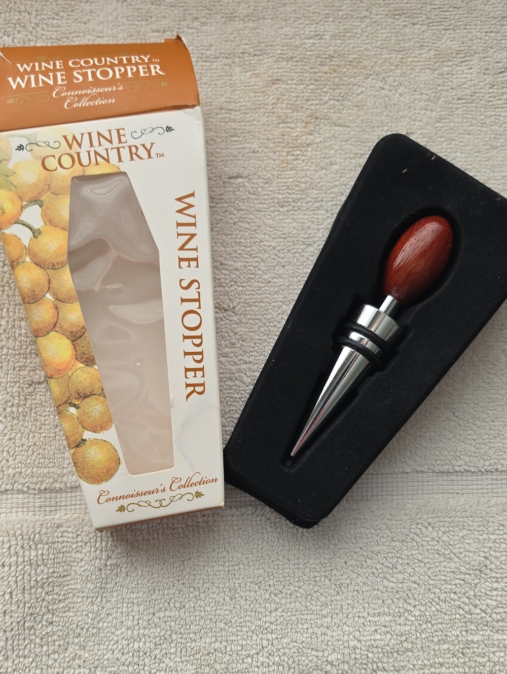 Wooden Handle Wine Stopper - Brown